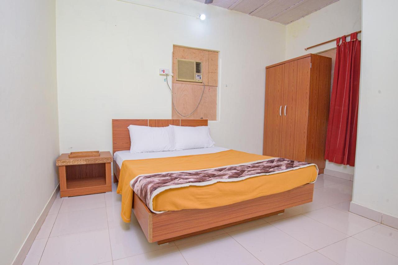 Prajakta Rest House Alibag Exterior photo