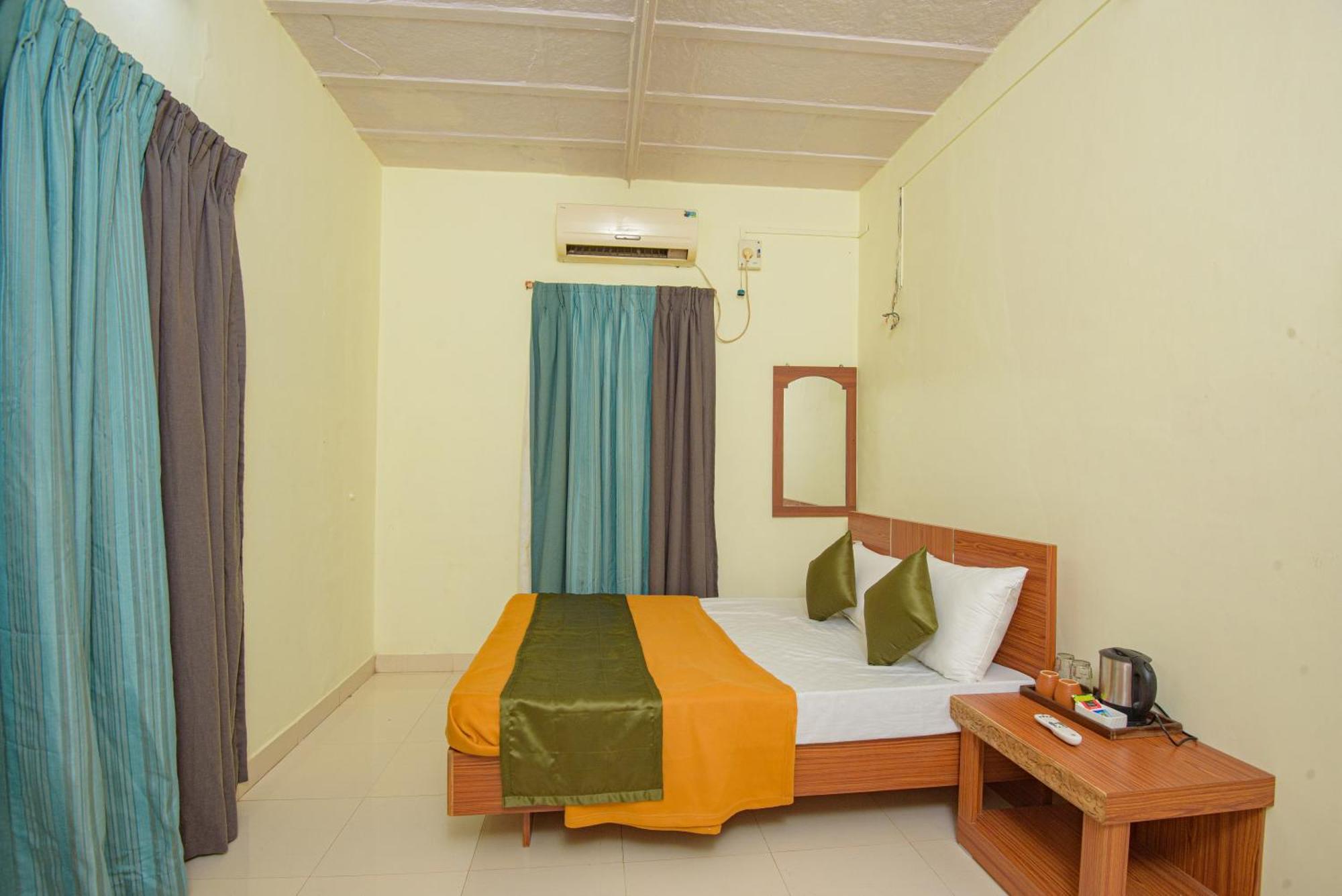 Prajakta Rest House Alibag Exterior photo